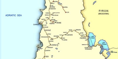 Мапа Албаније воз